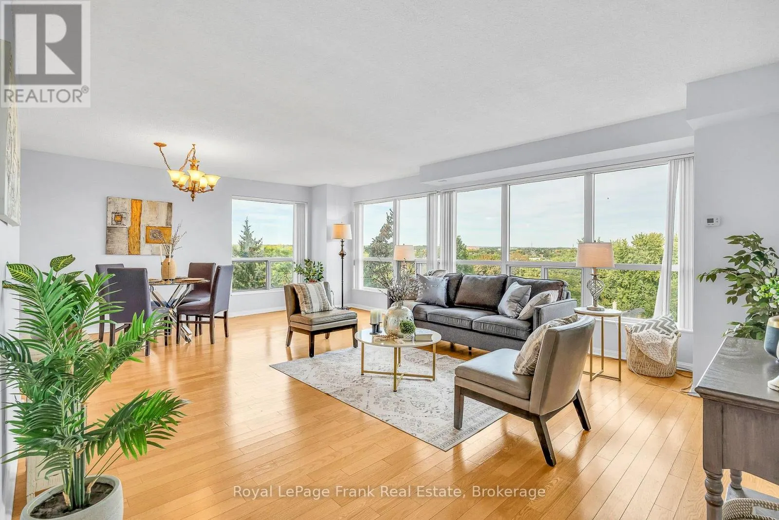 602 - 712 ROSSLAND ROAD E #602