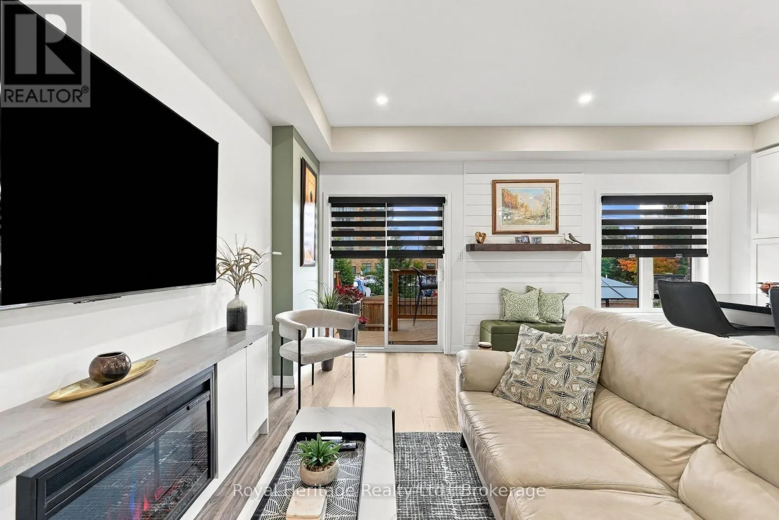 66 LONGSHORE WAY