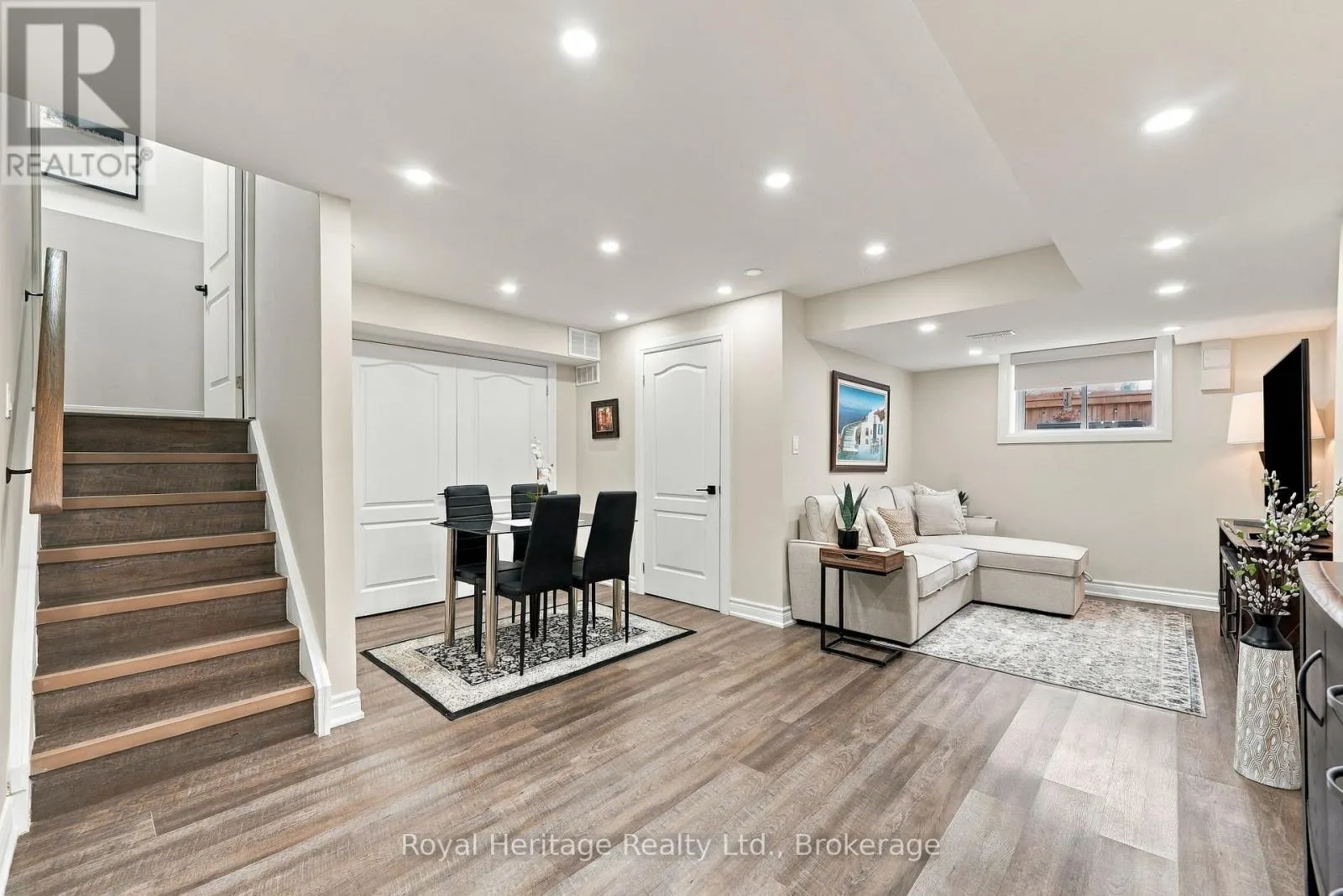 66 LONGSHORE WAY