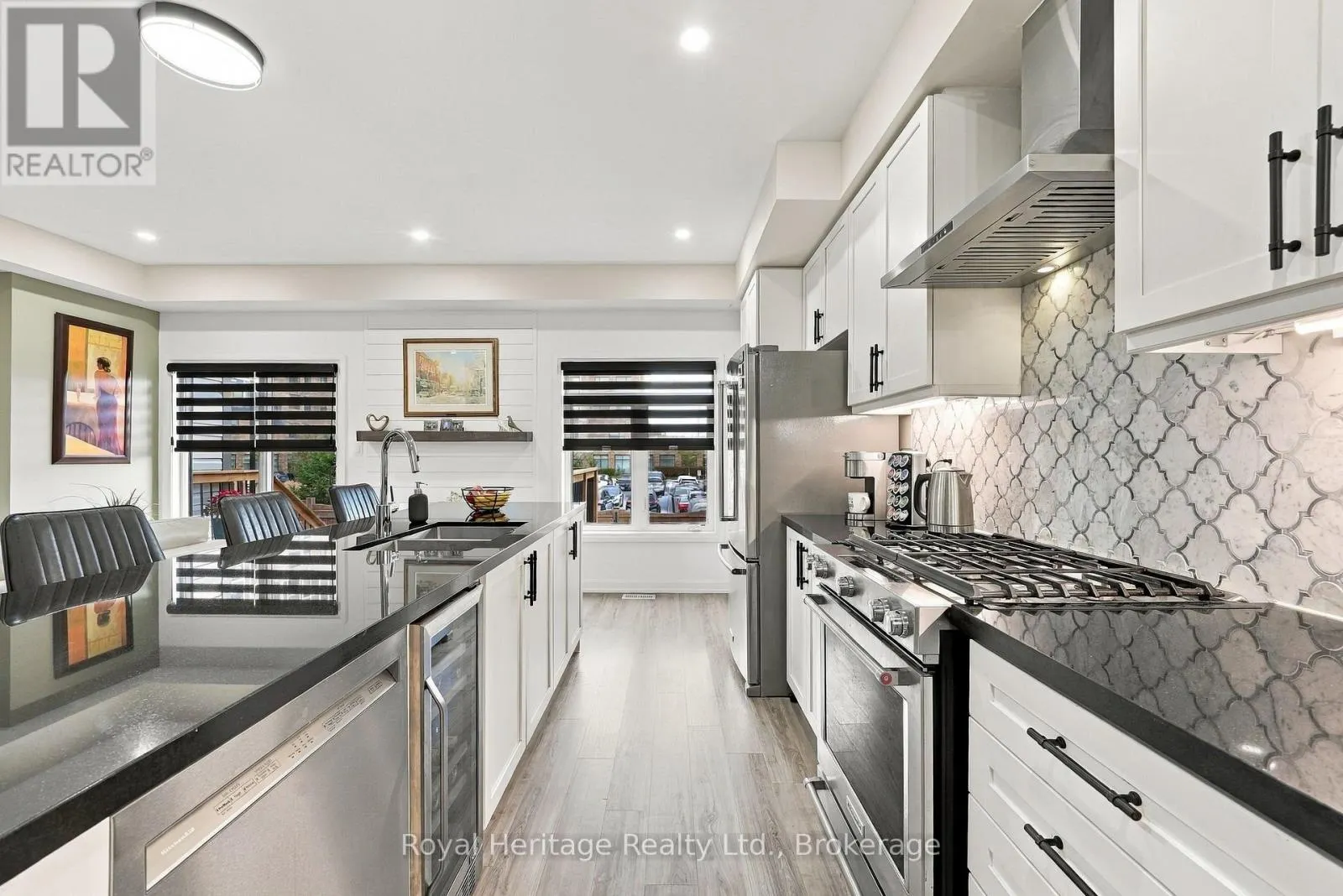 66 LONGSHORE WAY