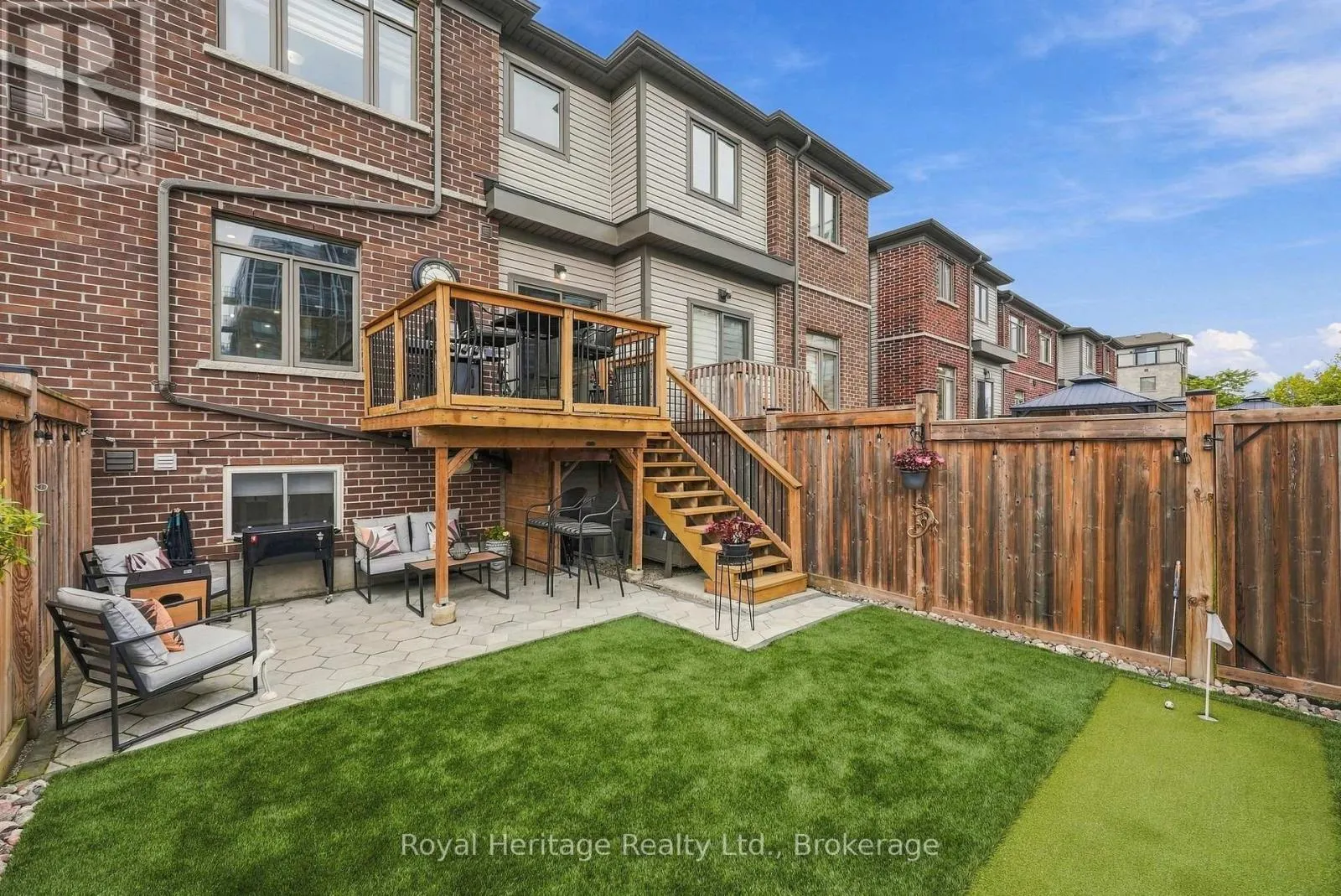 66 LONGSHORE WAY