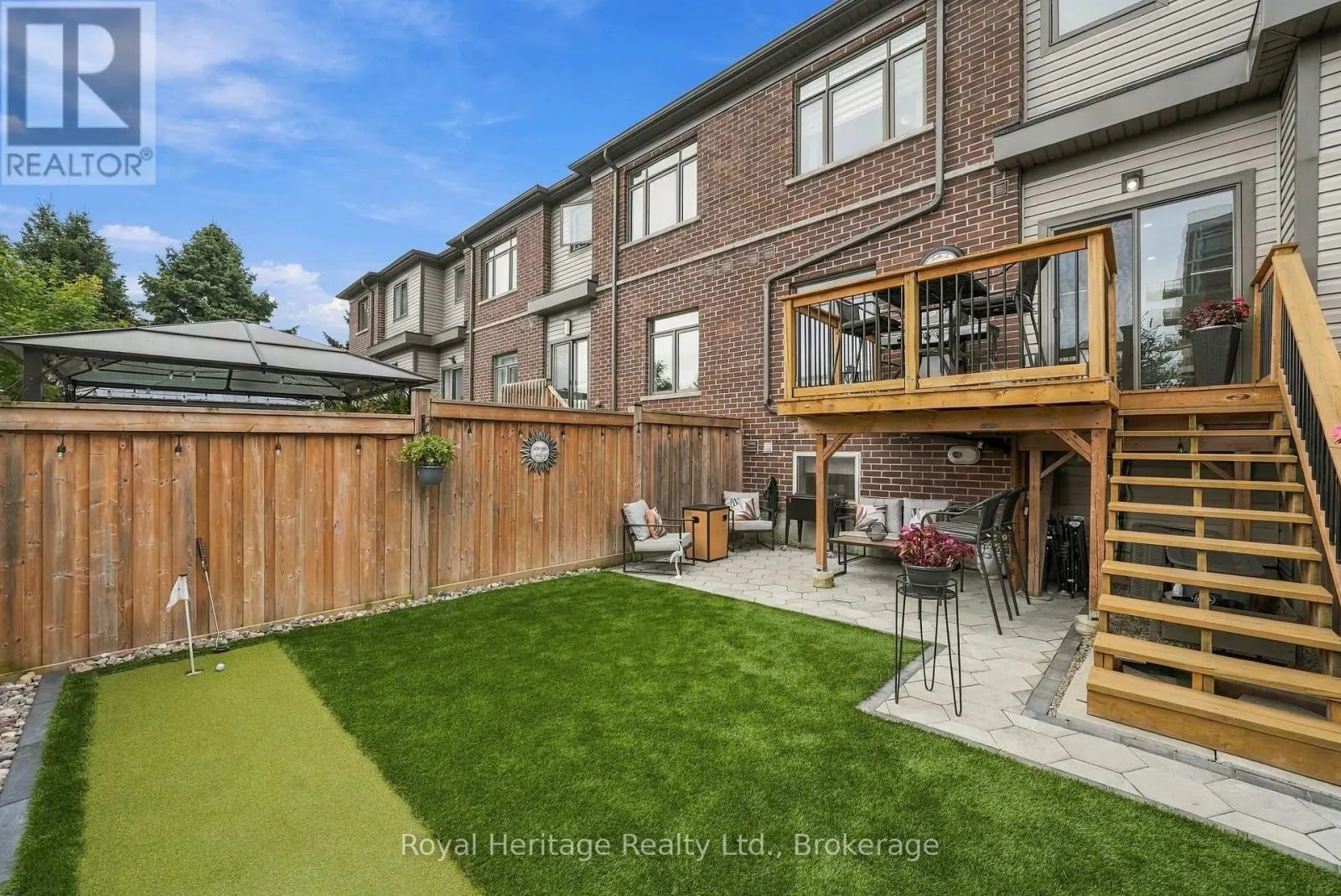 66 LONGSHORE WAY
