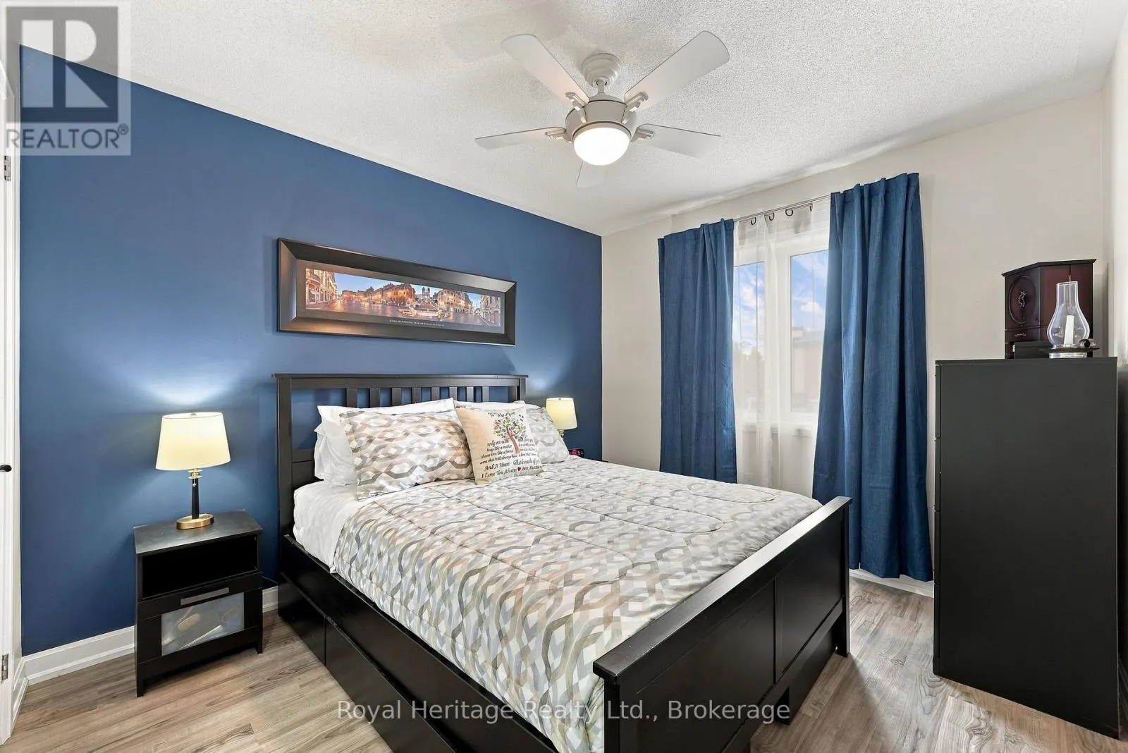 66 LONGSHORE WAY