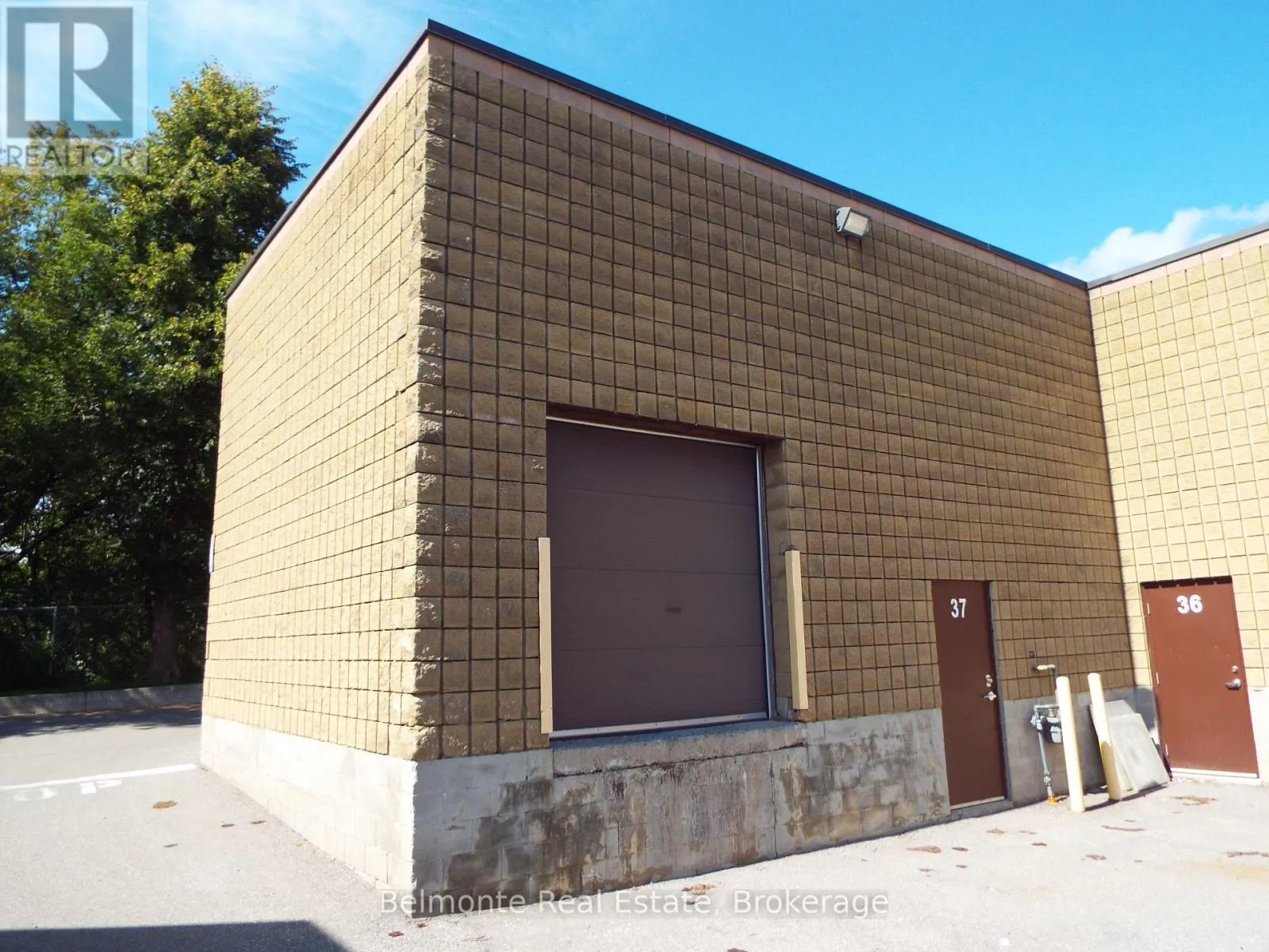 37 - 1621 MCEWEN DRIVE #37