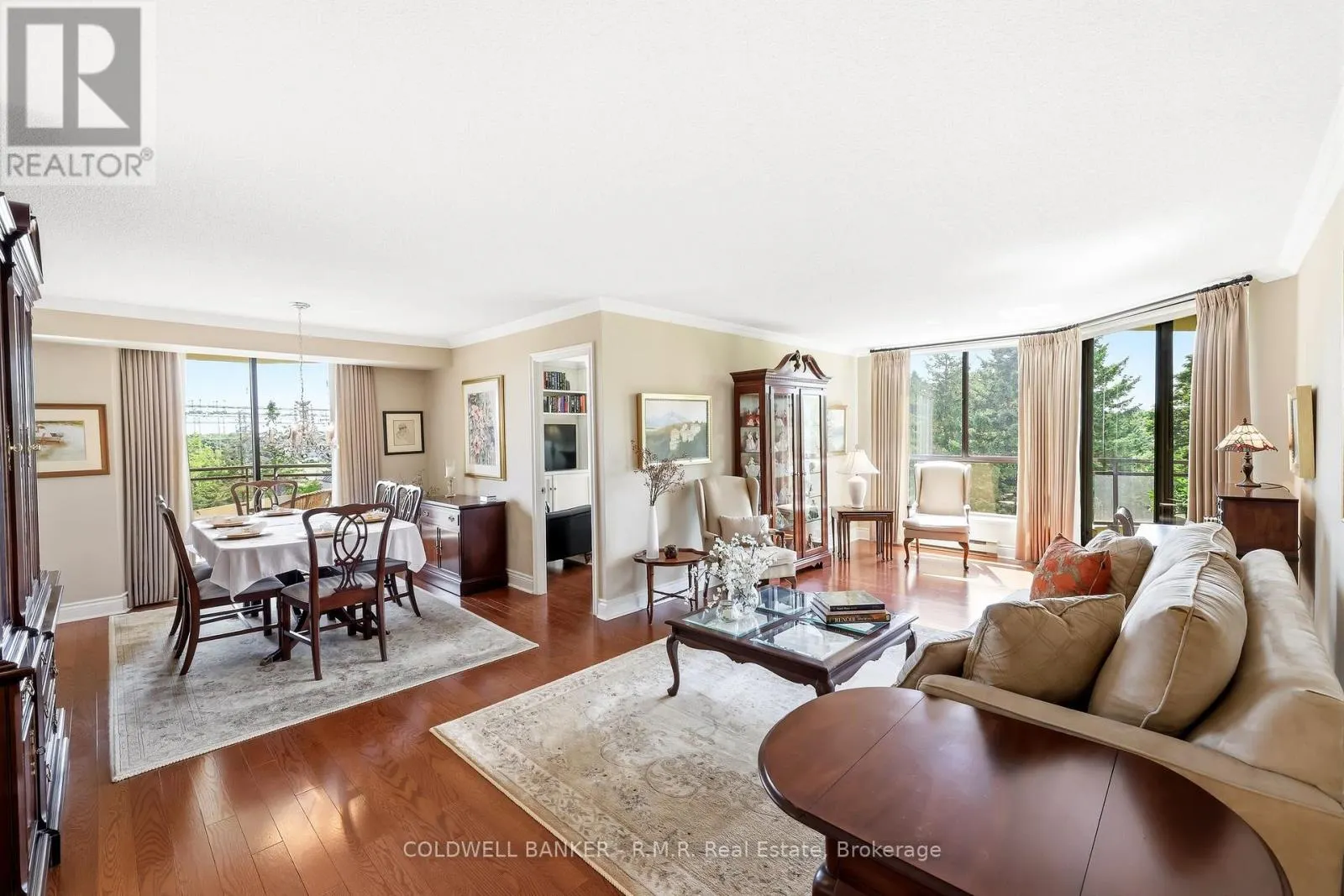 305 - 900 WILSON ROAD N #305