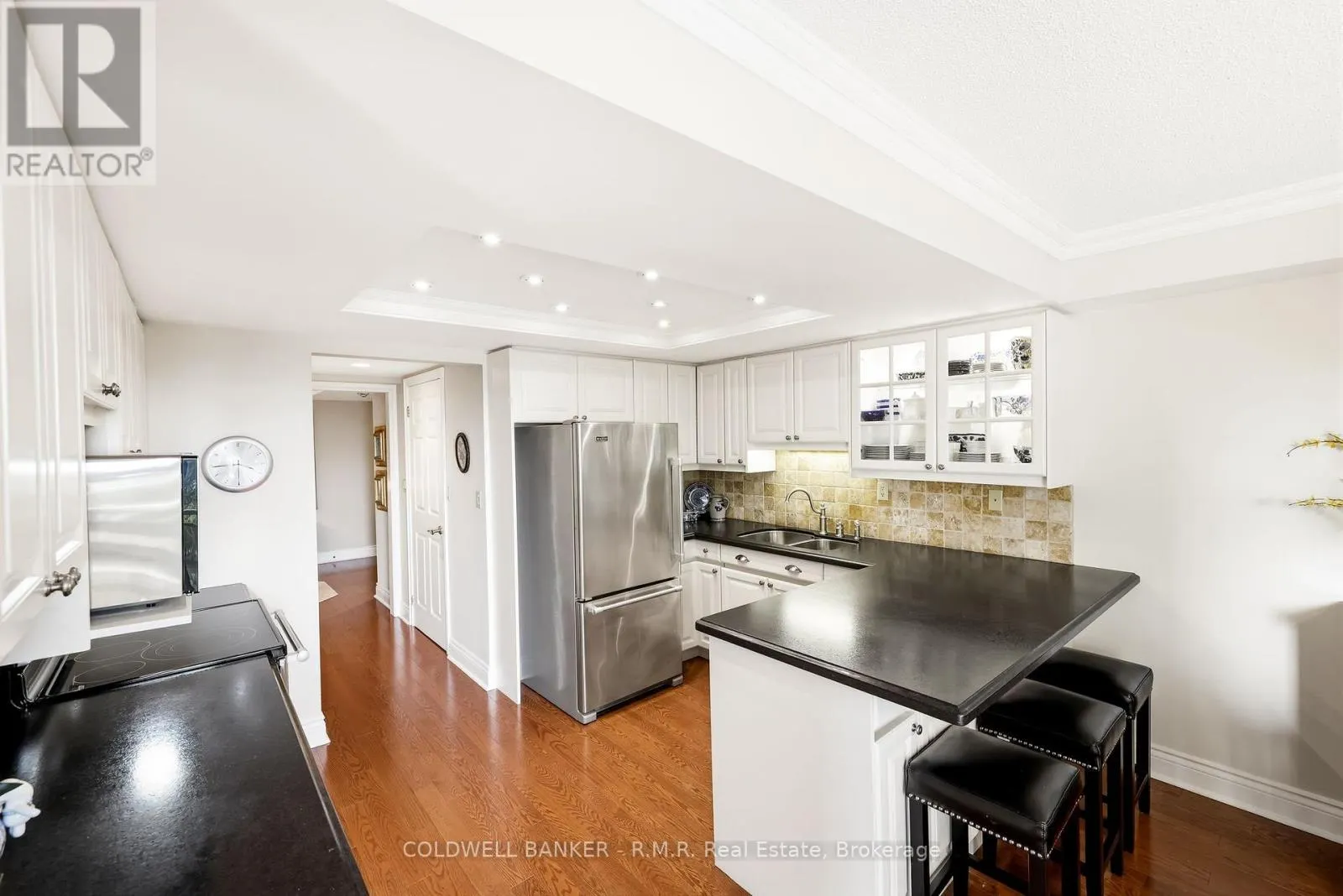 305 - 900 WILSON ROAD N #305
