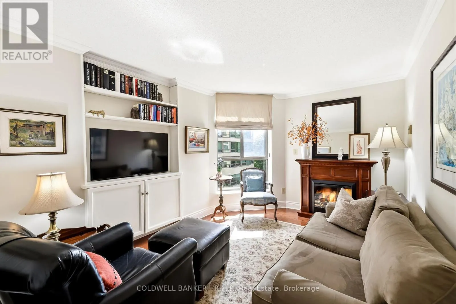305 - 900 WILSON ROAD N #305