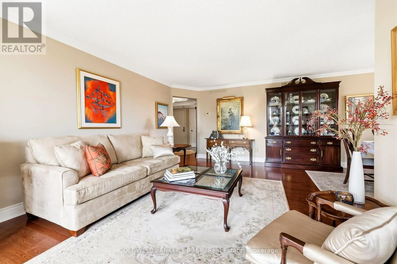 305 - 900 WILSON ROAD N #305