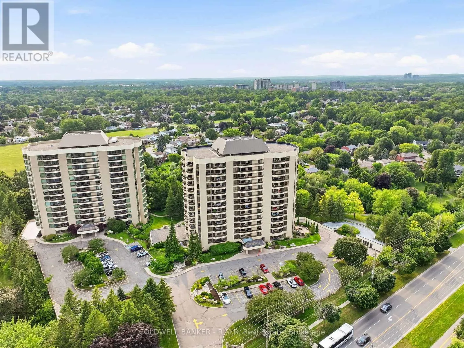 305 - 900 WILSON ROAD N #305