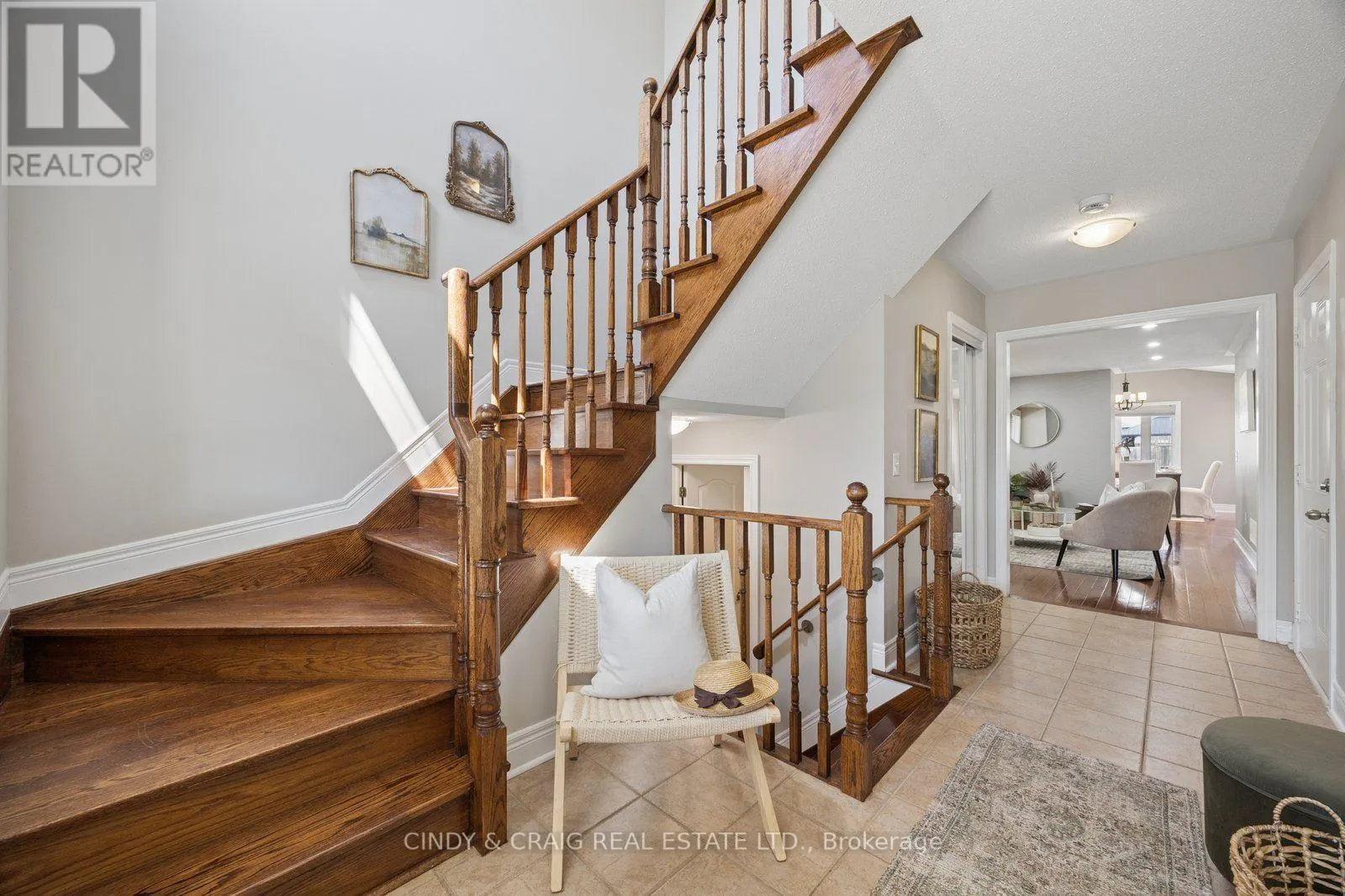 82 DEWELL CRESCENT