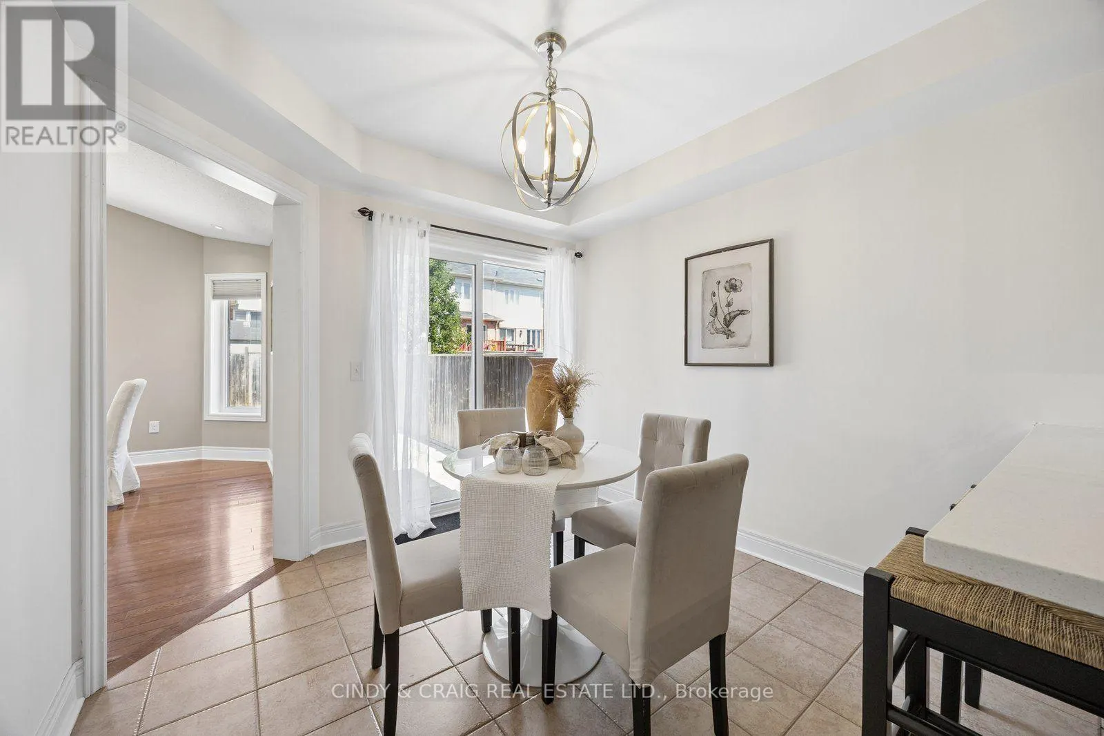 82 DEWELL CRESCENT