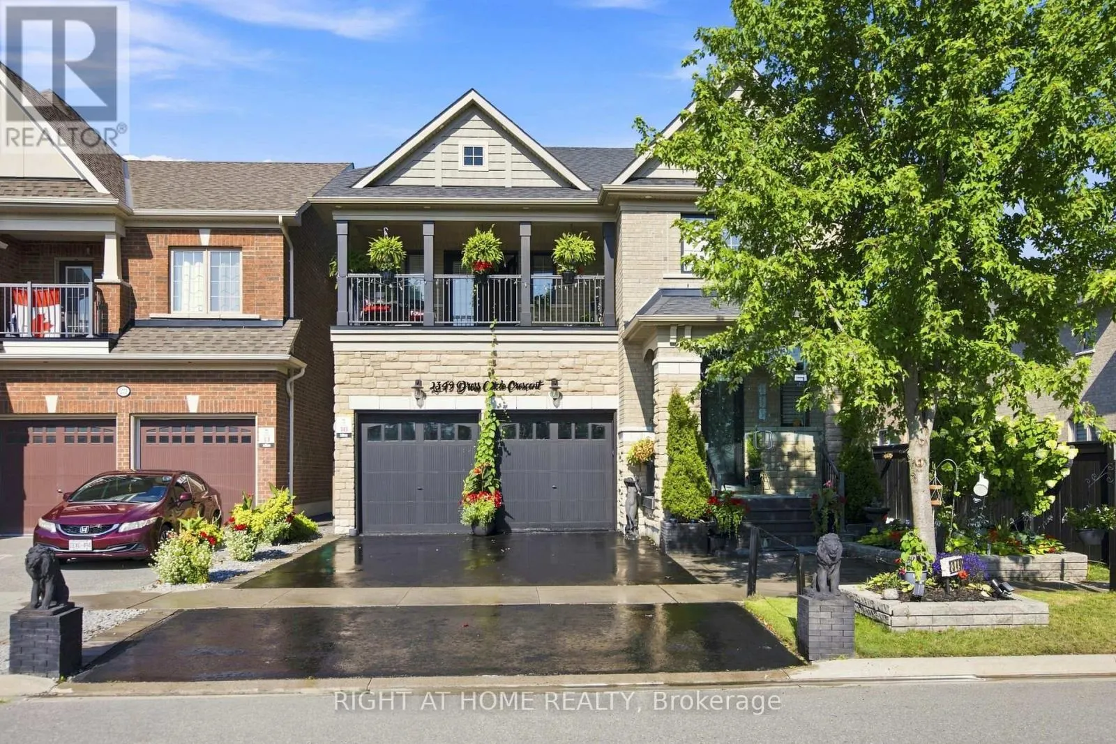 2349 DRESS CIRCLE CRESCENT