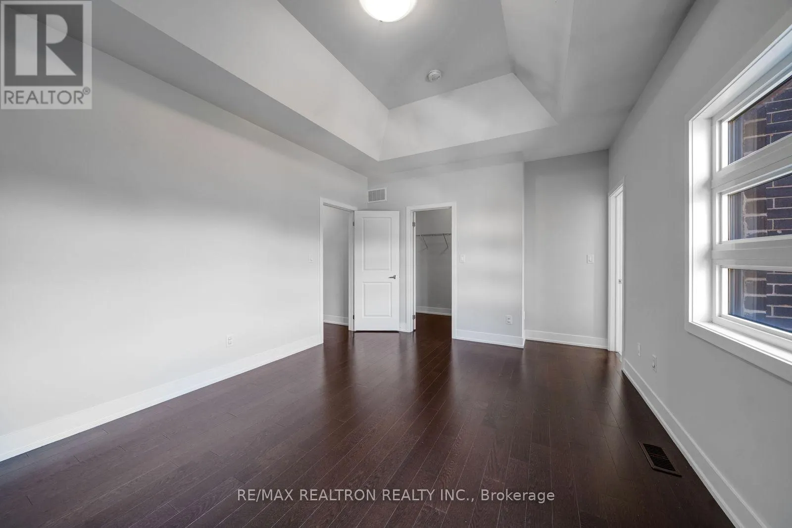 208 CORONATION ROAD