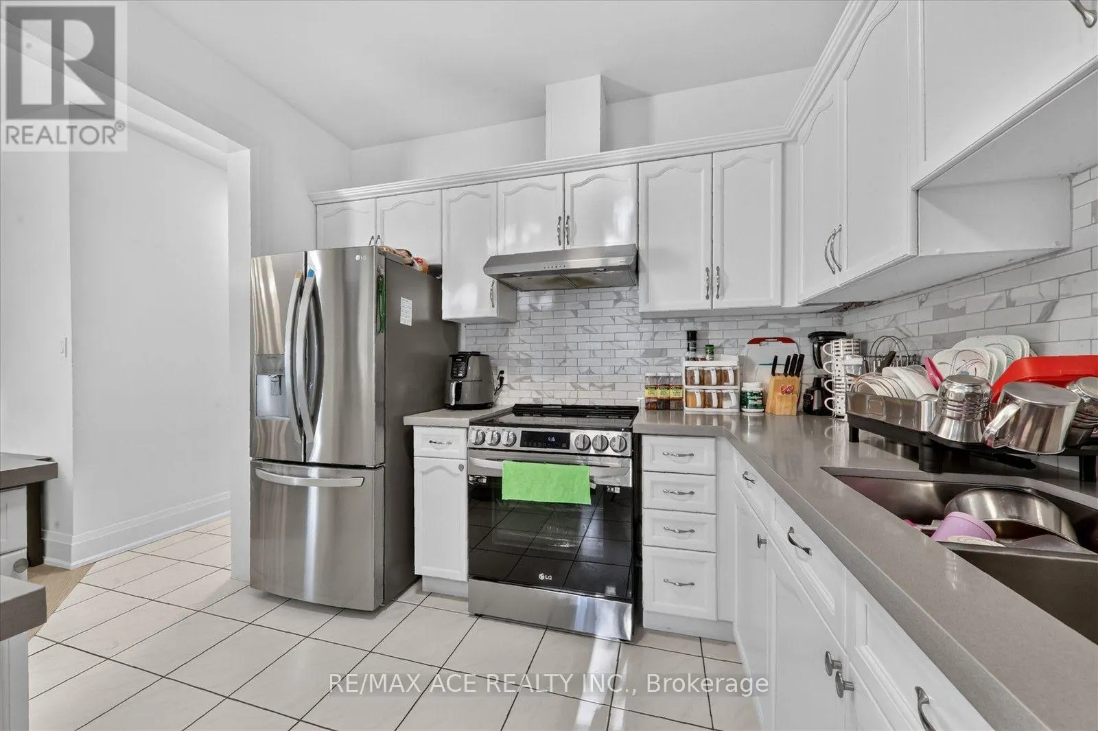 1446 SANDHURST CRESCENT