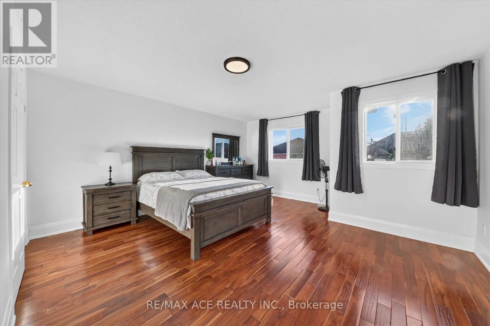 1446 SANDHURST CRESCENT