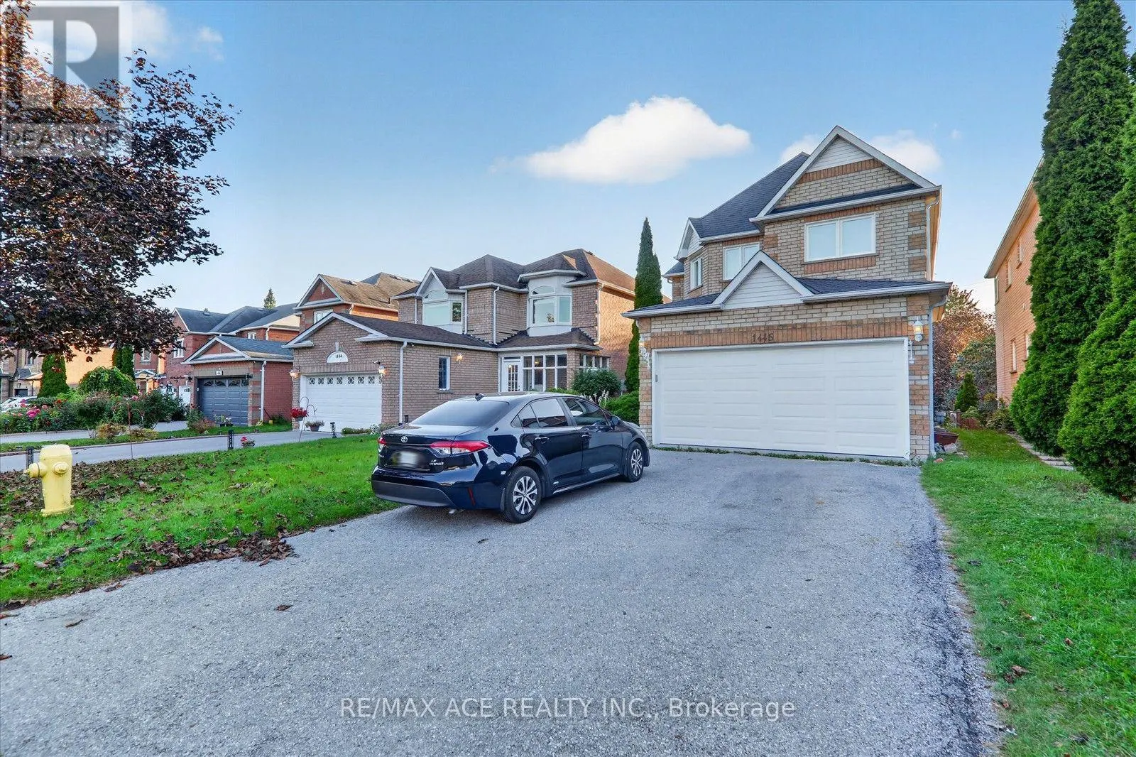 1446 SANDHURST CRESCENT