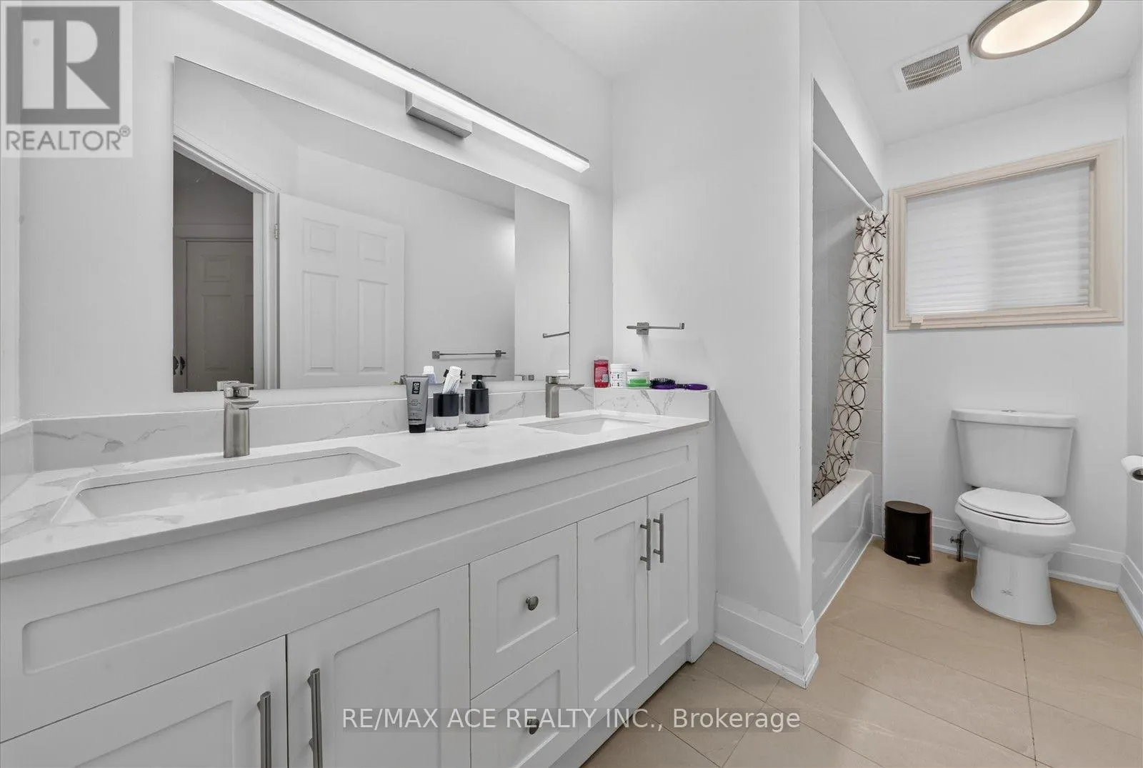 1446 SANDHURST CRESCENT