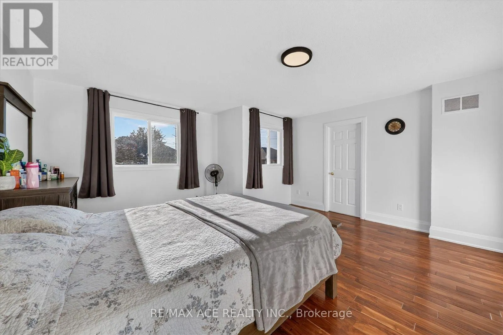 1446 SANDHURST CRESCENT