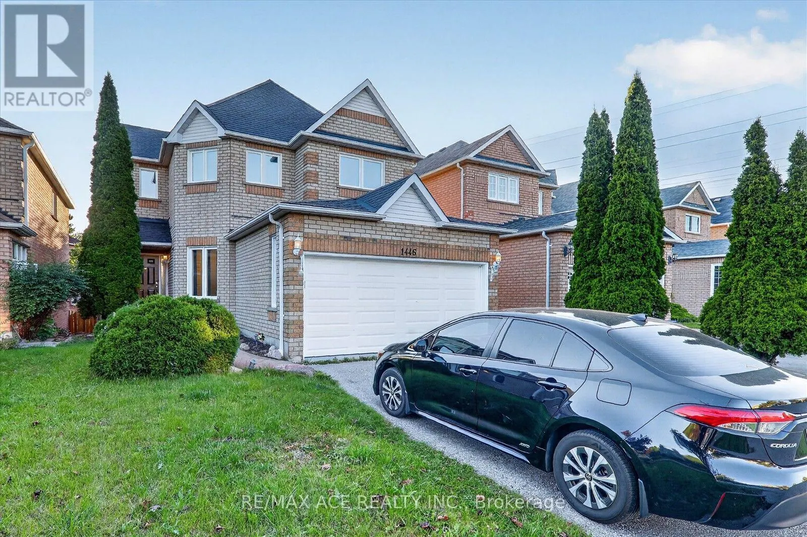 1446 SANDHURST CRESCENT