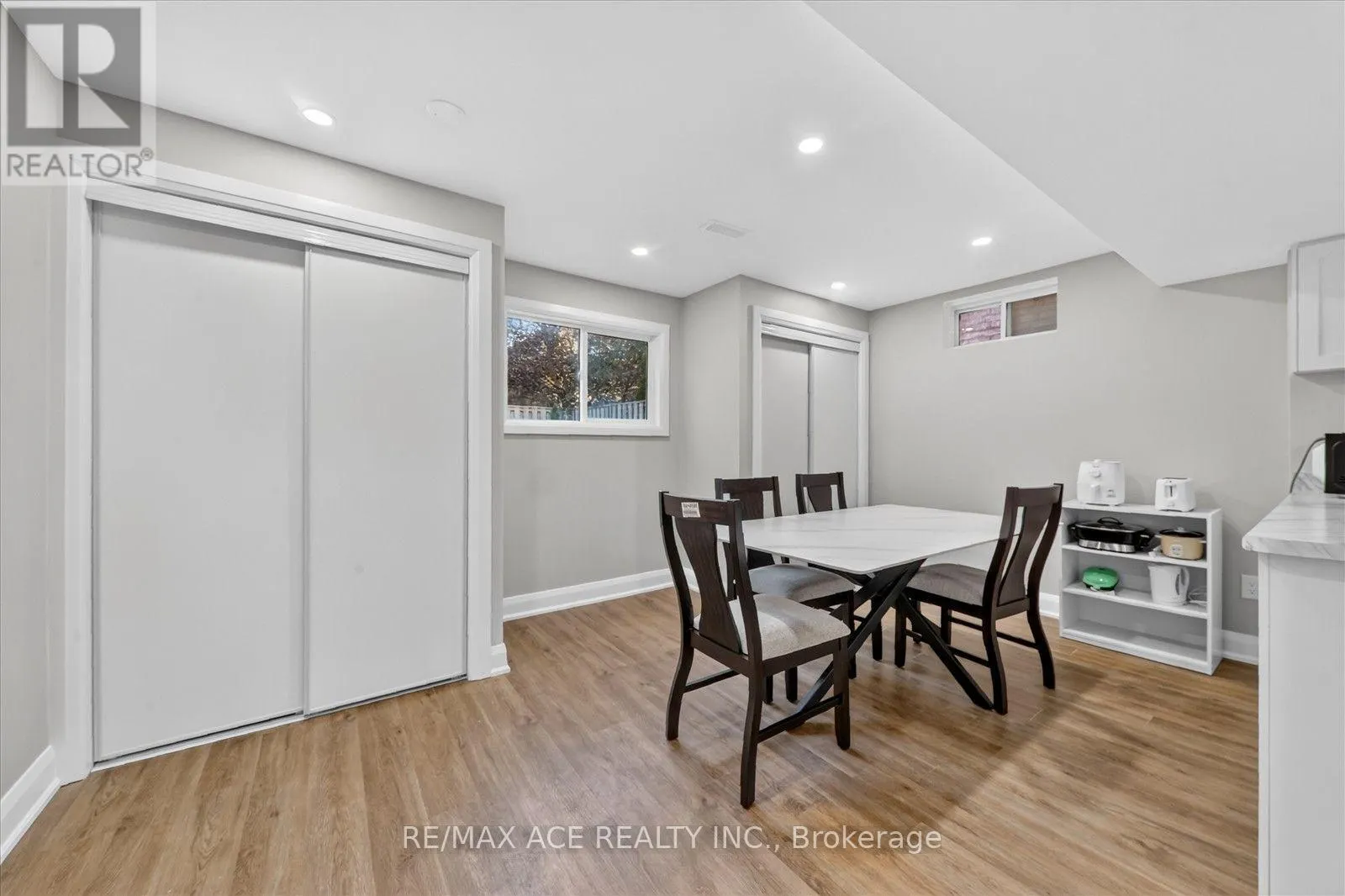 1446 SANDHURST CRESCENT