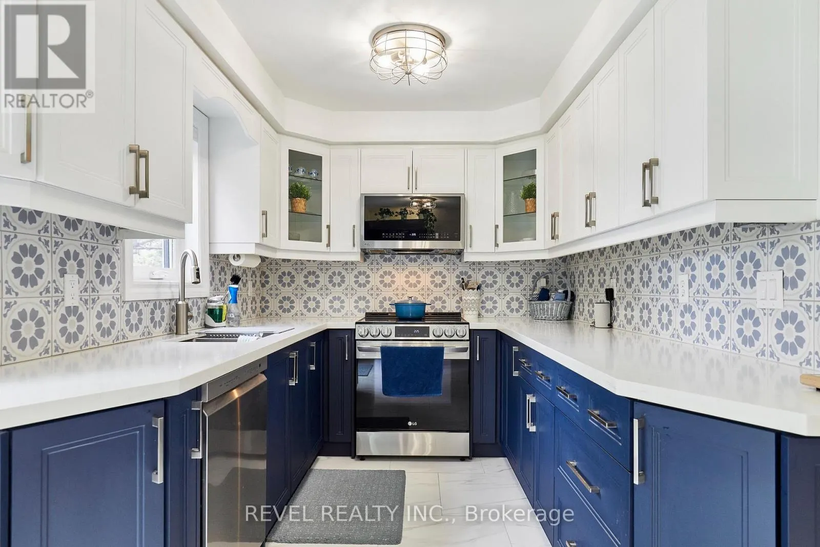20 BREAKWATER DRIVE