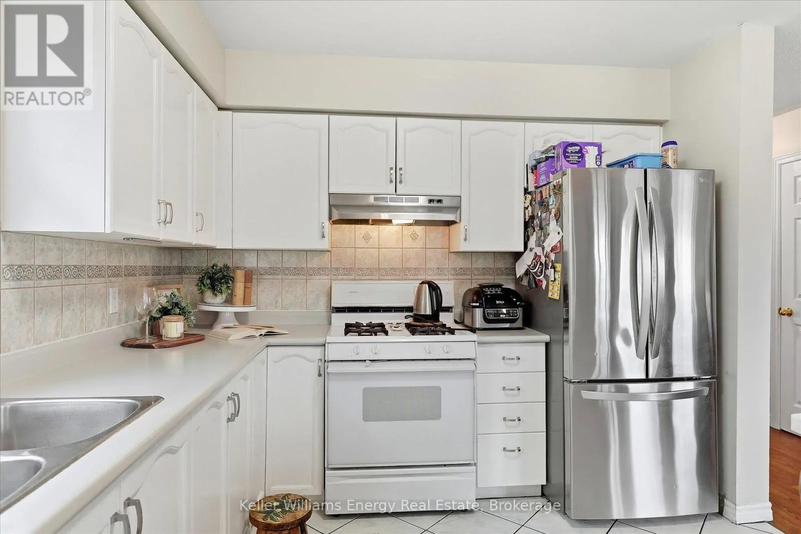 89 ROBERT ADAMS DRIVE