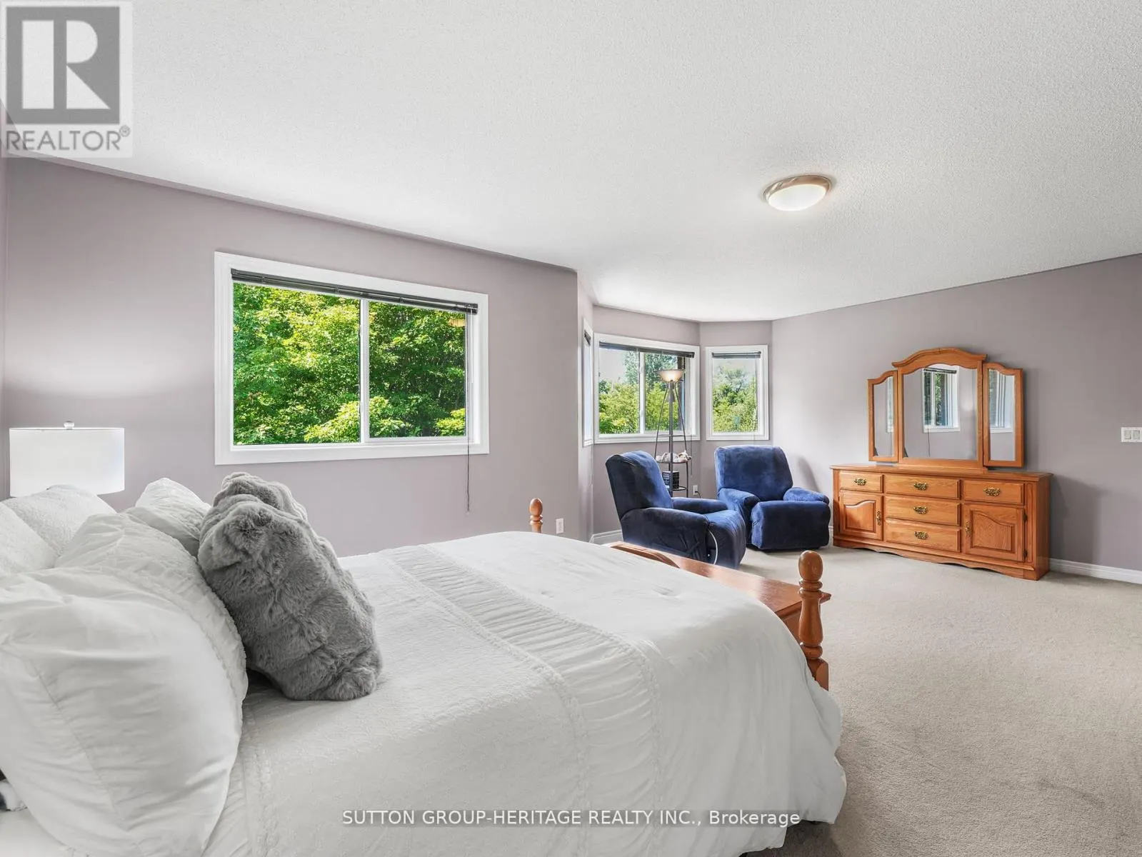 51 ANNIE CRESCENT