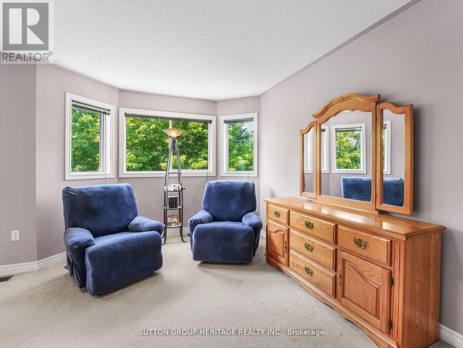 51 ANNIE CRESCENT