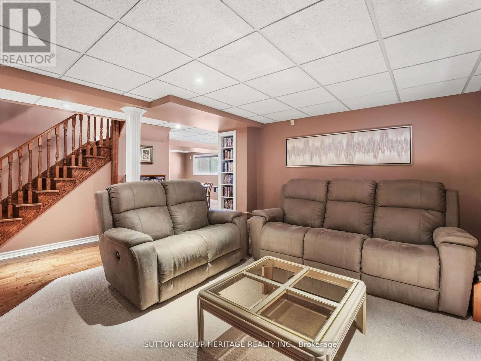 51 ANNIE CRESCENT