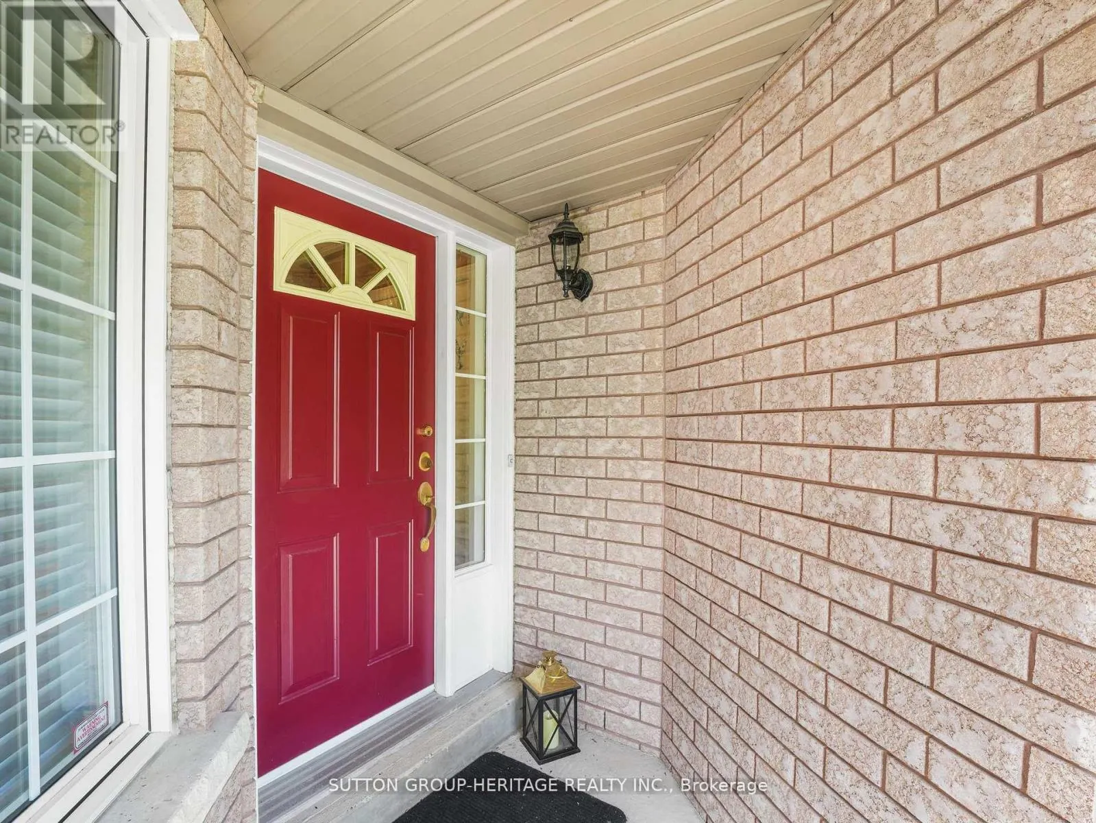 51 ANNIE CRESCENT