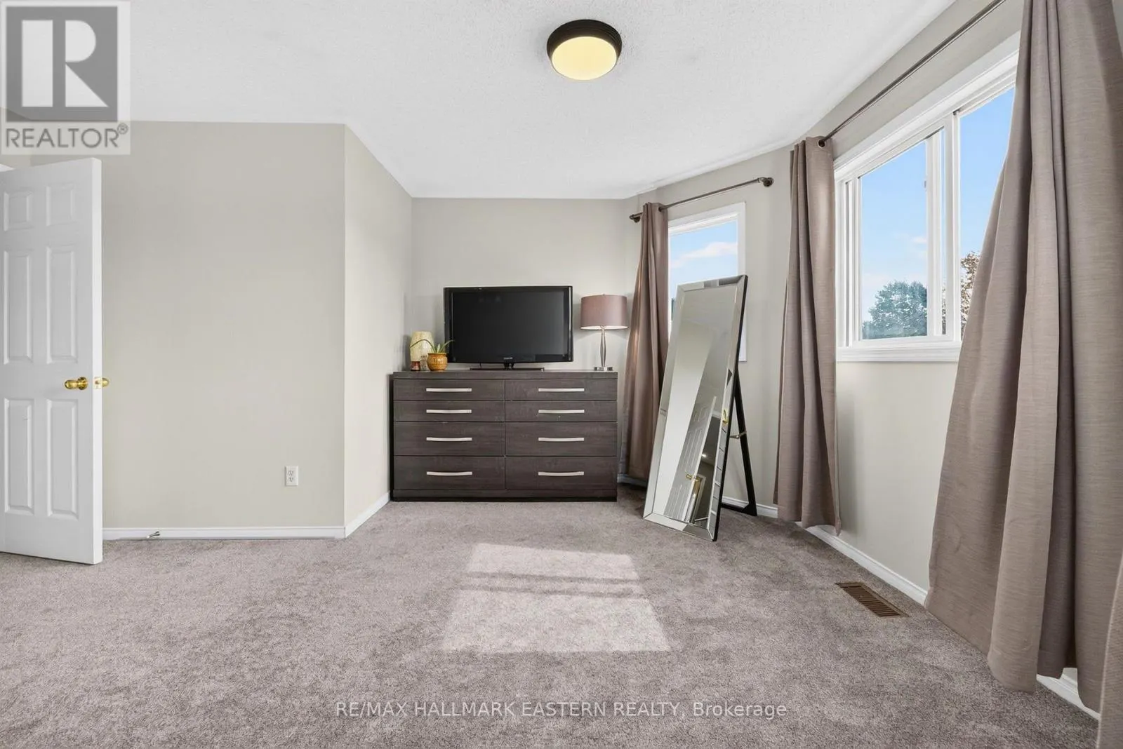 25 EDGERTON DRIVE