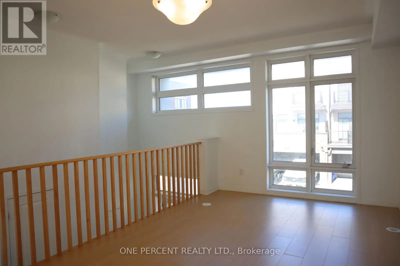 743 STANSTEAD PATH