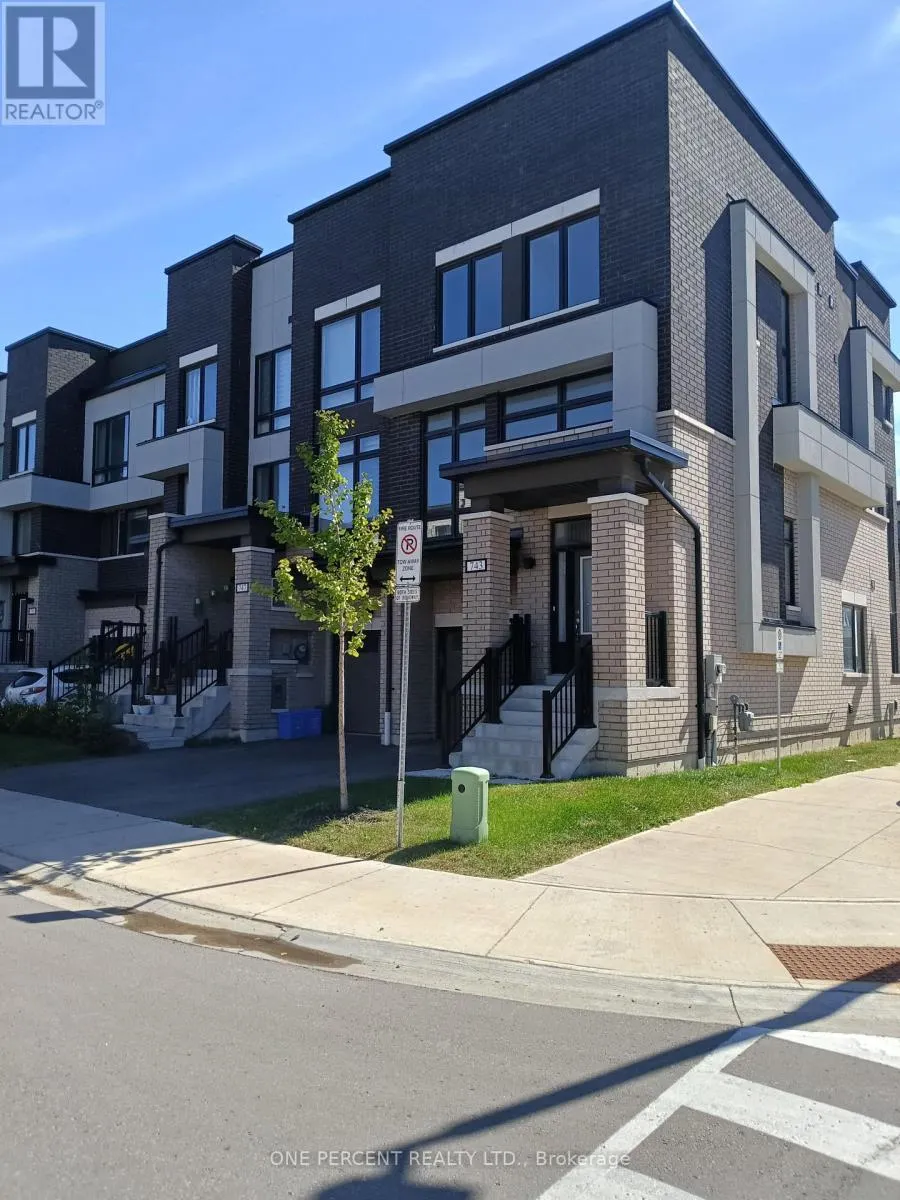 743 STANSTEAD PATH