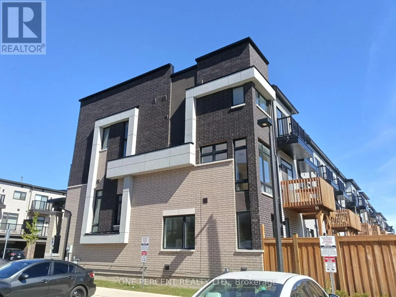 743 STANSTEAD PATH