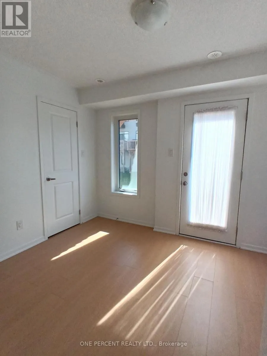 743 STANSTEAD PATH