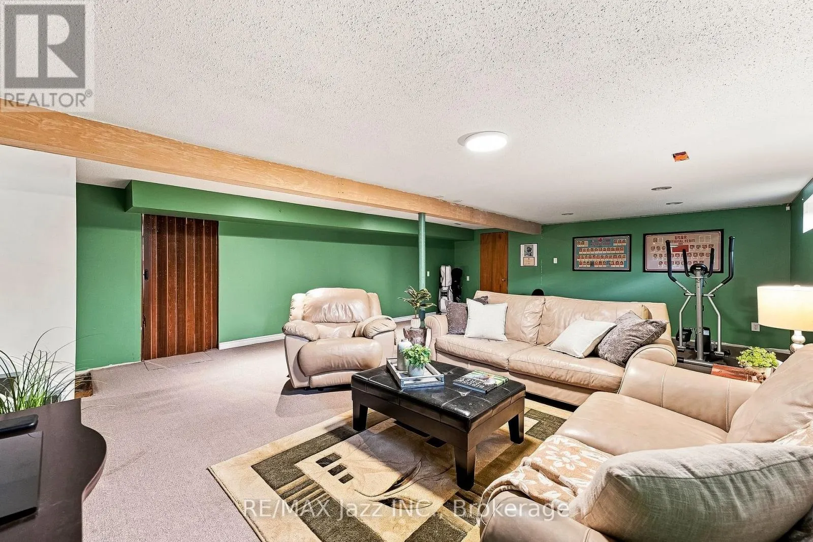 76 CHESTER CRESCENT