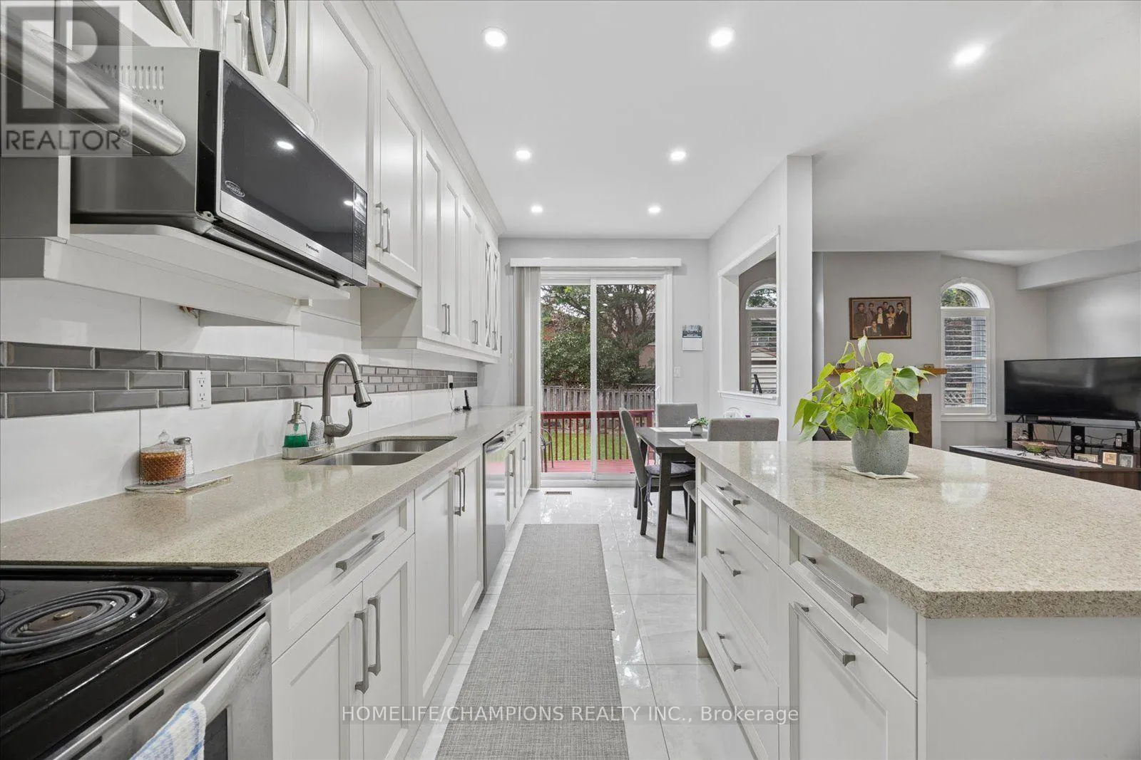 1905 WILDFLOWER DRIVE