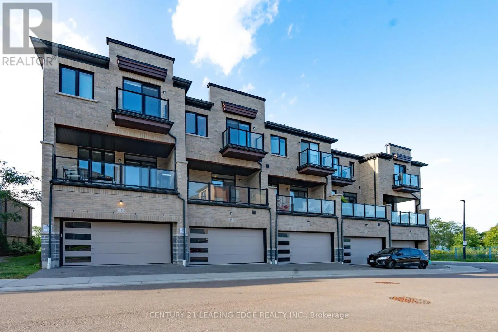 15 HAYDOCK WAY