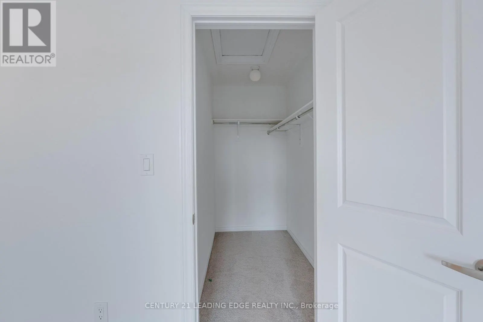 15 HAYDOCK WAY