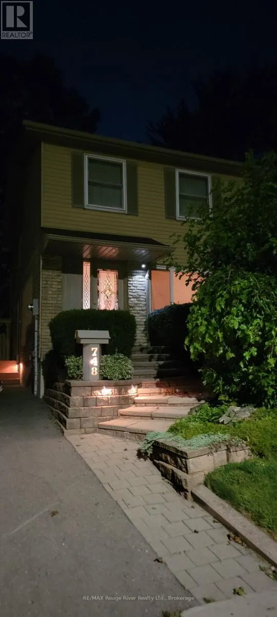 748 HILLCROFT STREET