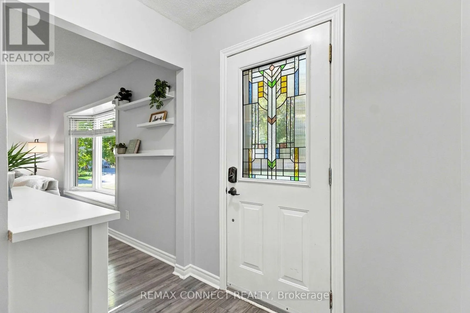 31 ROSER CRESCENT