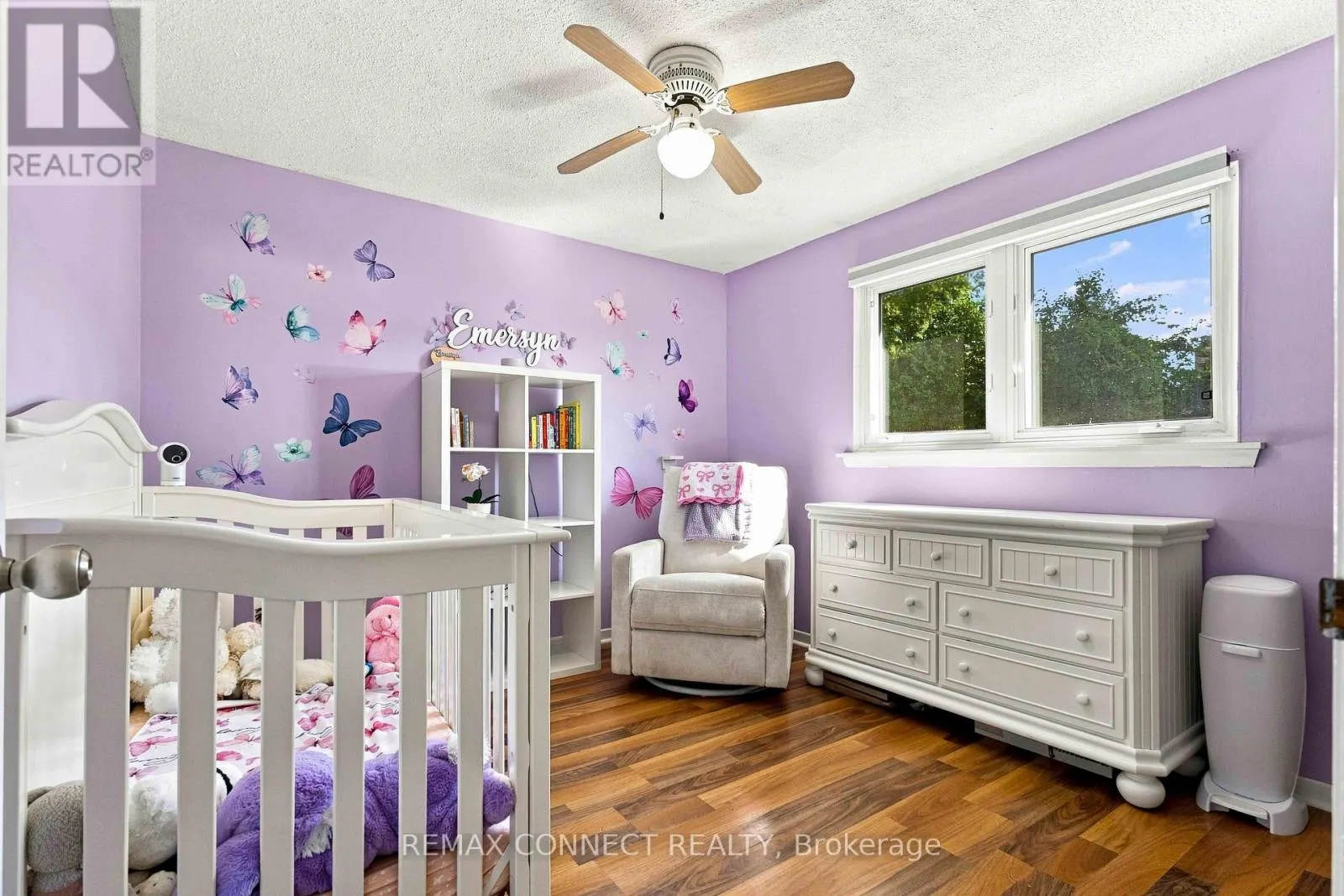 31 ROSER CRESCENT
