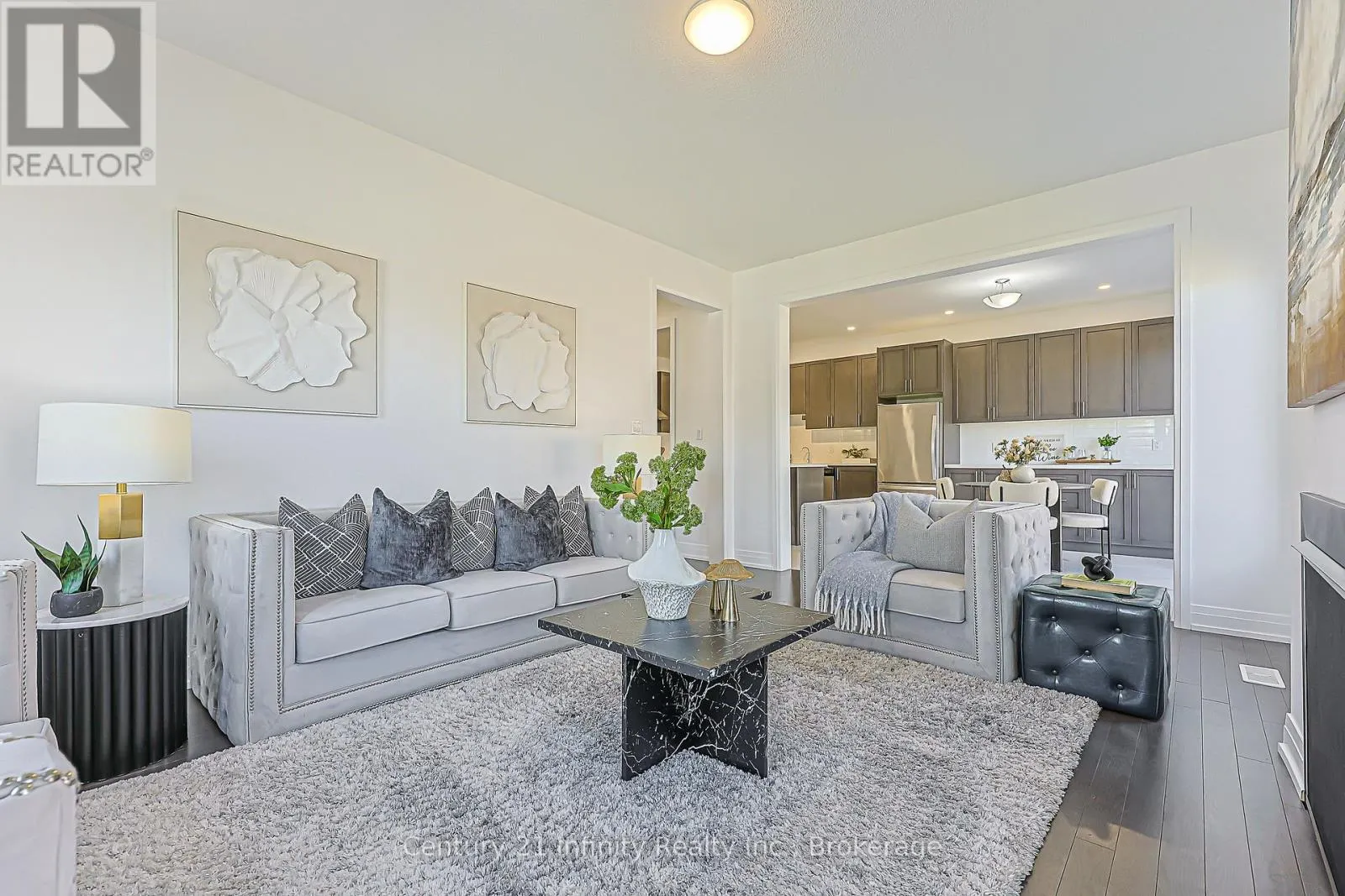 2 GILLIVARY DRIVE