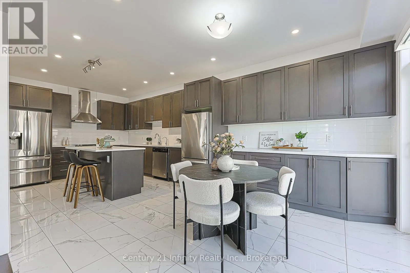 2 GILLIVARY DRIVE