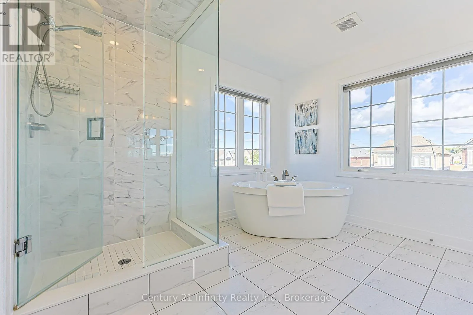 2 GILLIVARY DRIVE