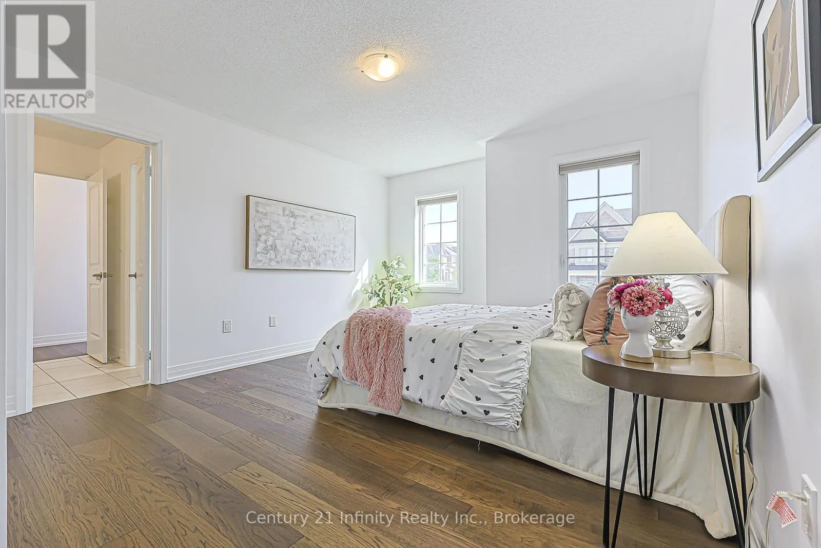 2 GILLIVARY DRIVE