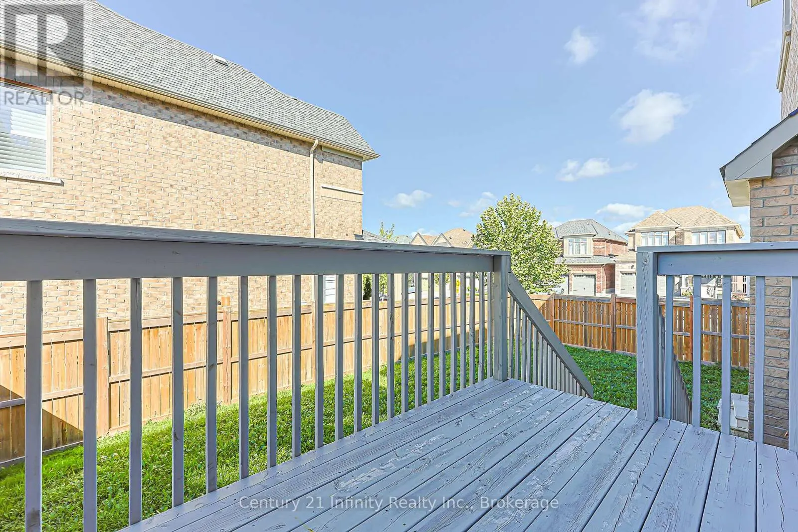 2 GILLIVARY DRIVE