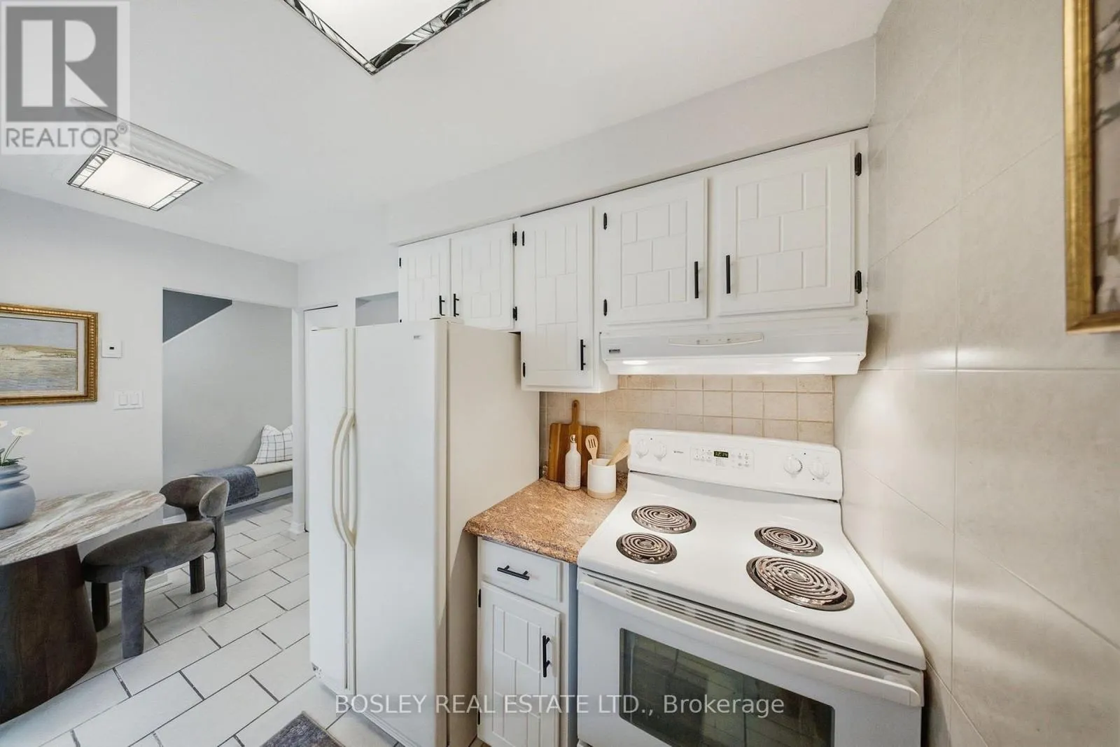 865 GENTRY CRESCENT