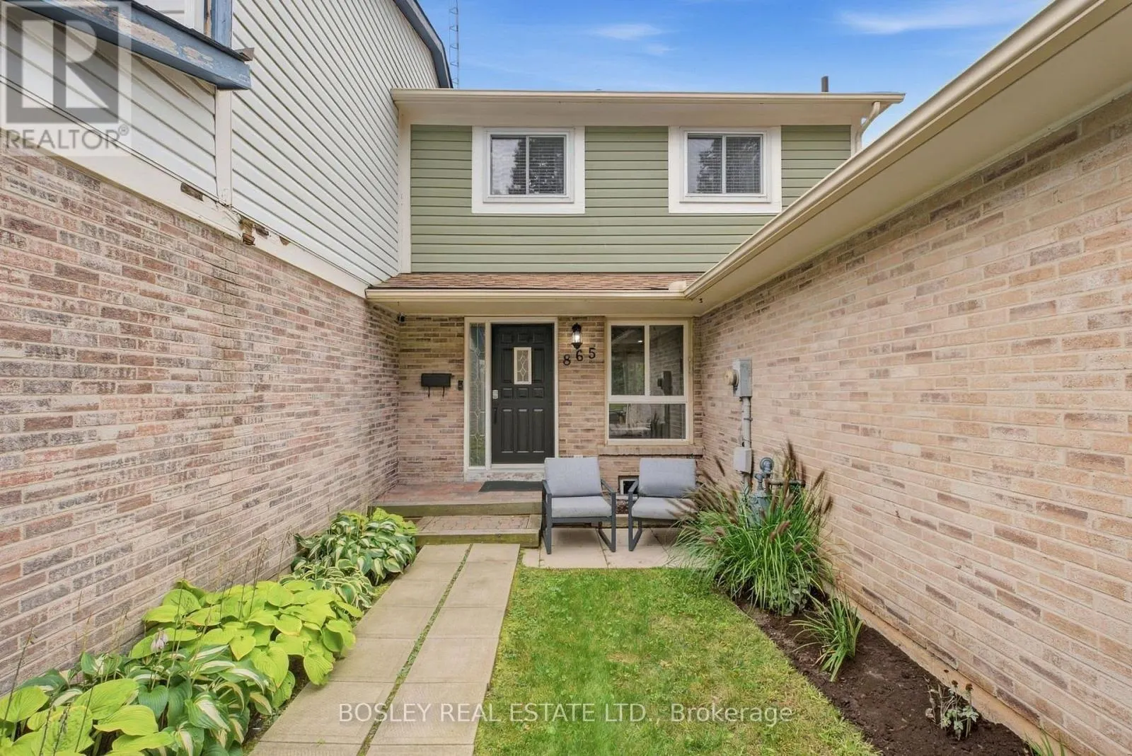 865 GENTRY CRESCENT