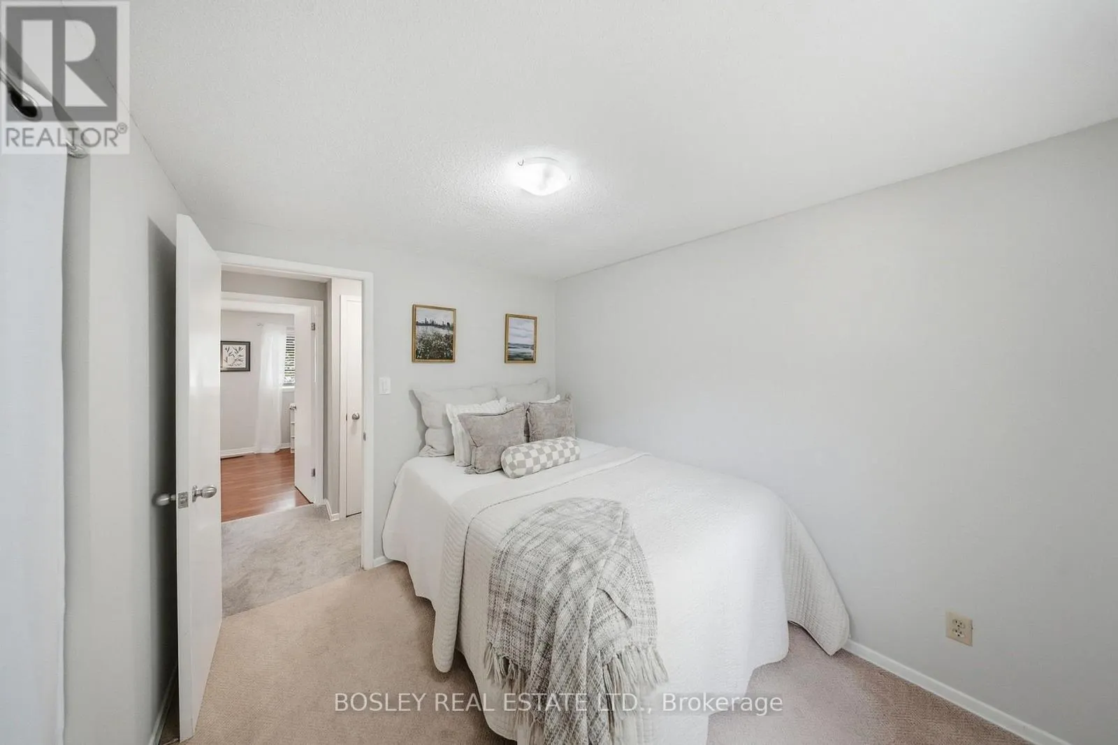 865 GENTRY CRESCENT